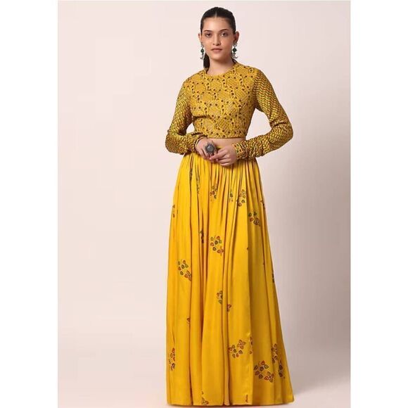 Kalki Fashion Traditional Skirt Set in mustard yellow with gold print - Picture 5 of 16